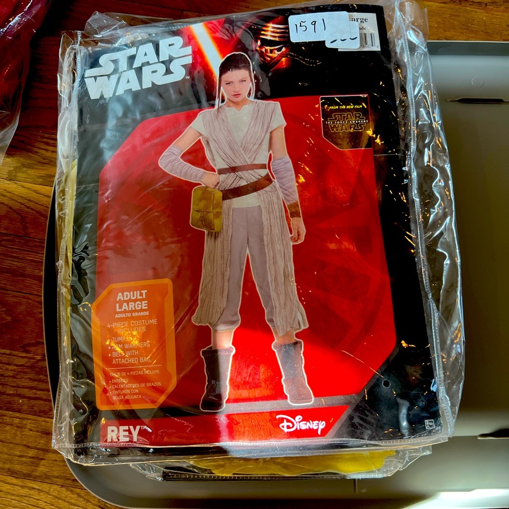Star Wars Rey Costume - Red, Gray, Black
